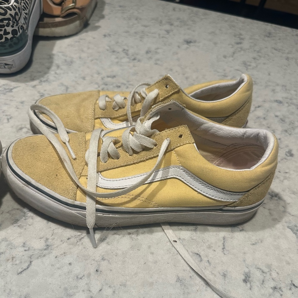 Old Skool Vans - Picture 1 of 2